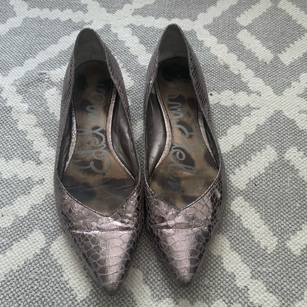 Silver Snake Skin Sam Edelman Flats sz7